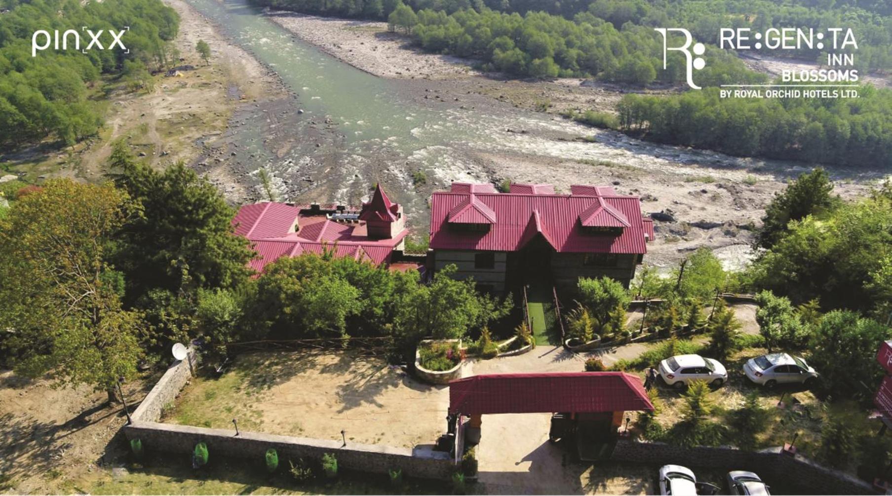Regenta Inn By Riverside Manali Bagian luar foto