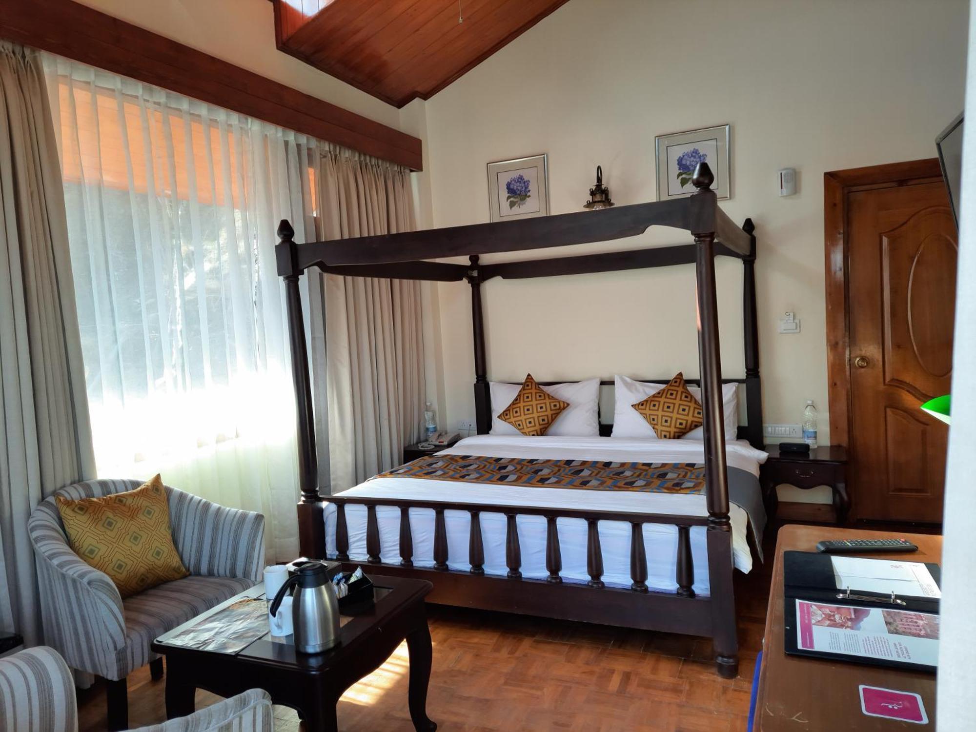 Regenta Inn By Riverside Manali Bagian luar foto