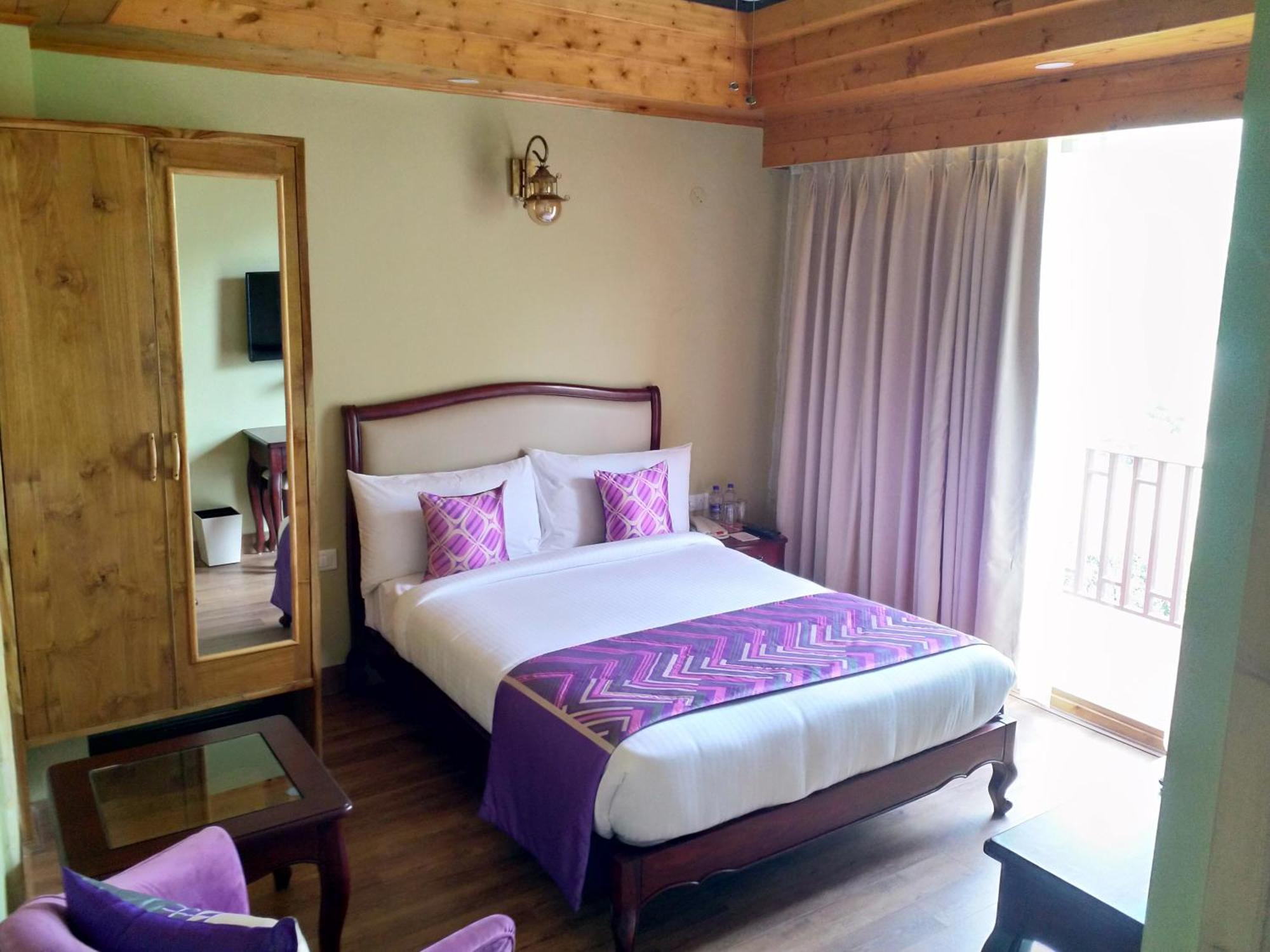 Regenta Inn By Riverside Manali Bagian luar foto