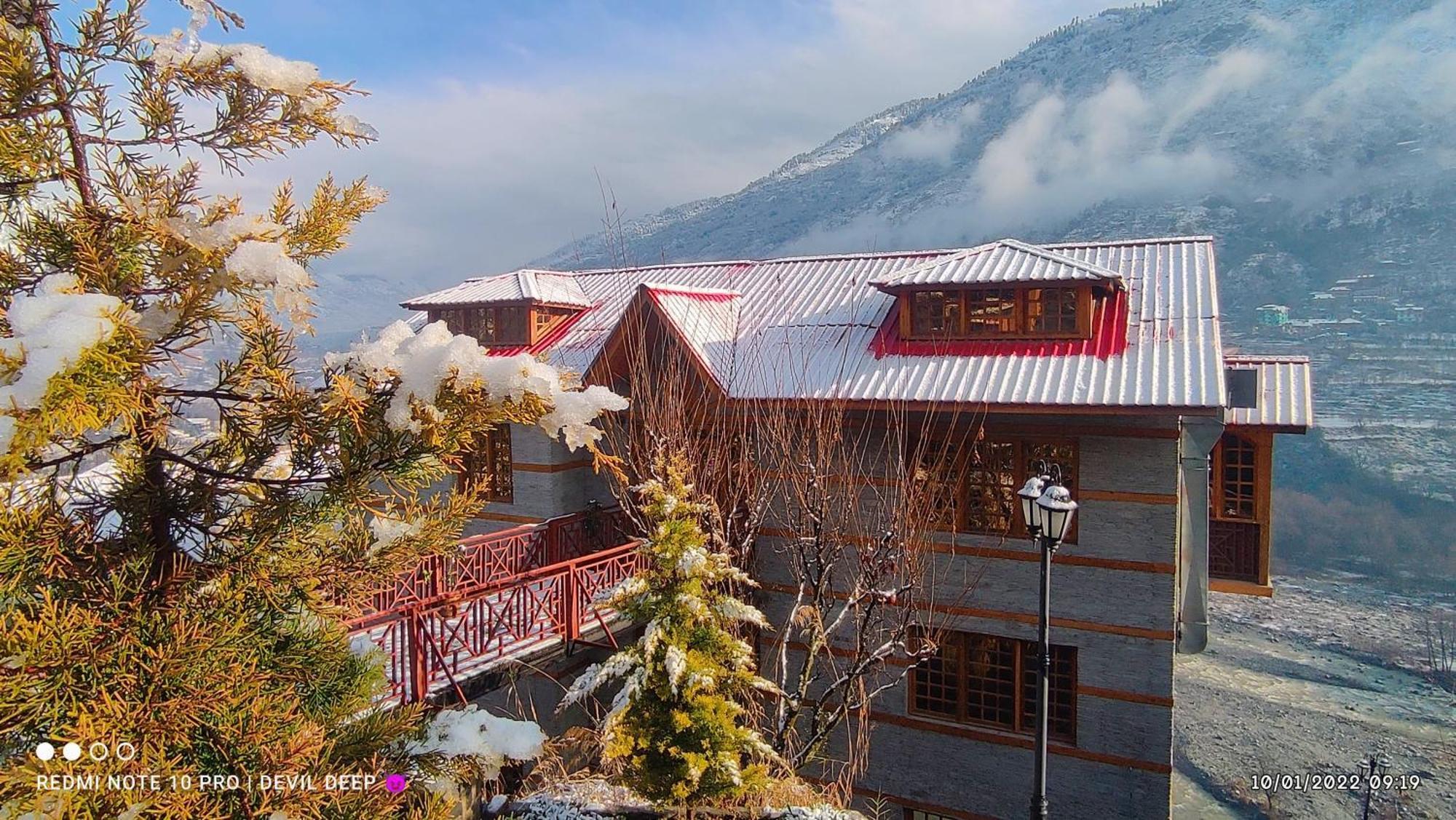 Regenta Inn By Riverside Manali Bagian luar foto