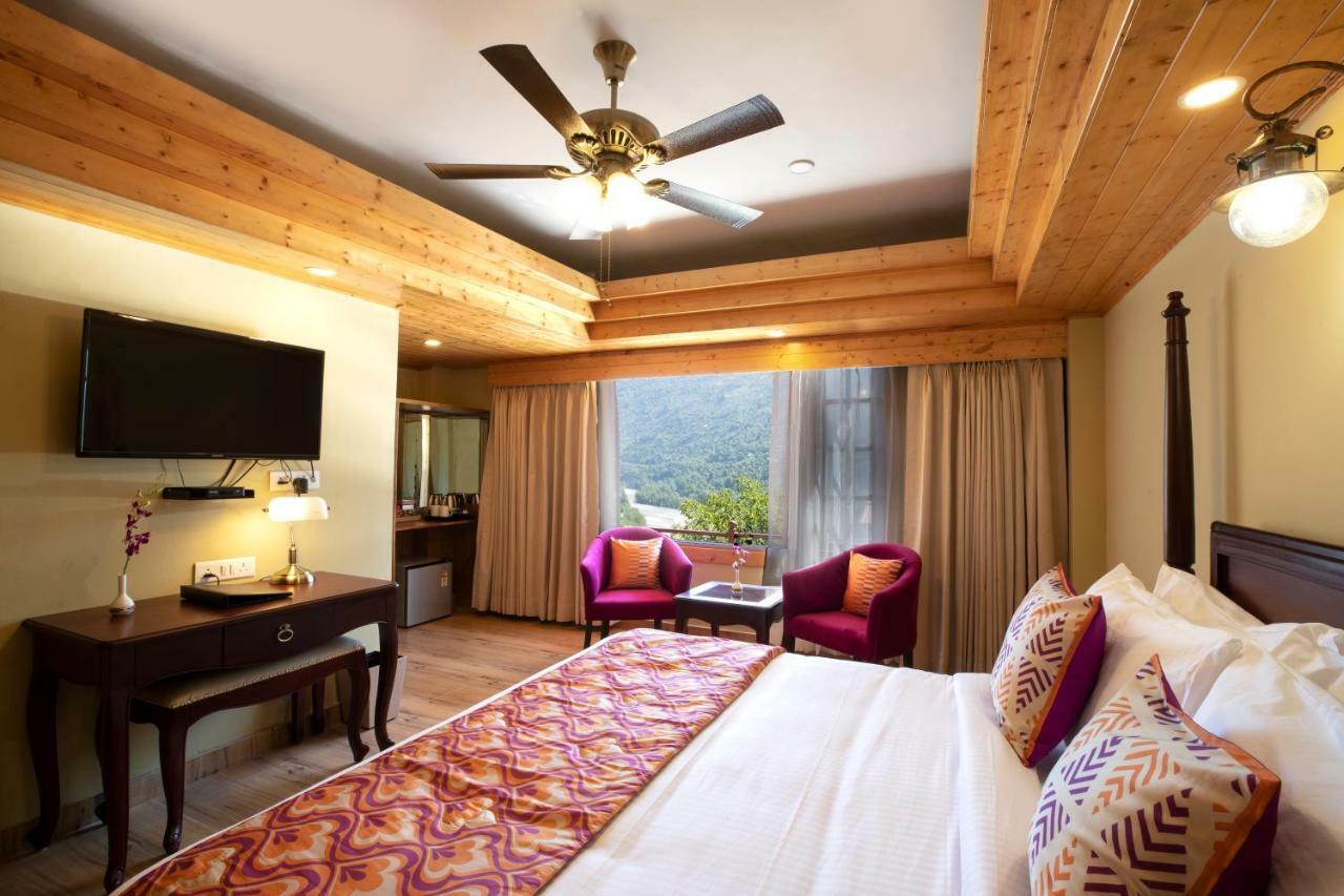 Regenta Inn By Riverside Manali Bagian luar foto